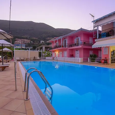 Xenia Aparthotel 4*