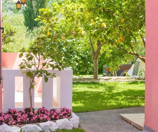 Xenia Aparthotel Vassiliki