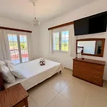 Aparthotel Xenia Vasiliki (Lefkada)